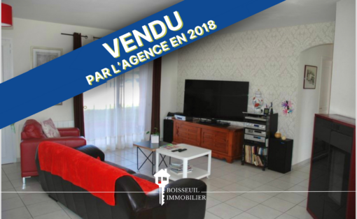 Maison de plain pied contemporaine proche bourg Boisseuil