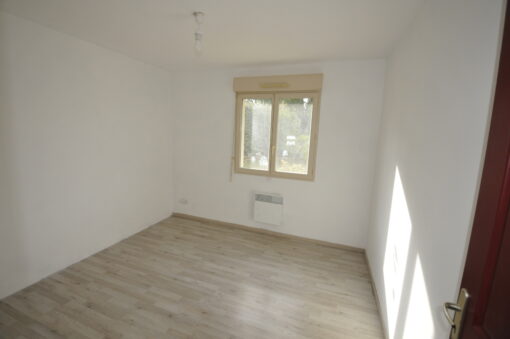 Maison à Louer Sur Boisseuil de 2011 avec 4 chambres de 107m², de plain pieds – Image 7