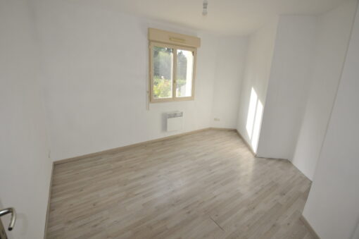 Maison à Louer Sur Boisseuil de 2011 avec 4 chambres de 107m², de plain pieds – Image 9