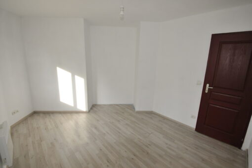 Maison à Louer Sur Boisseuil de 2011 avec 4 chambres de 107m², de plain pieds – Image 10