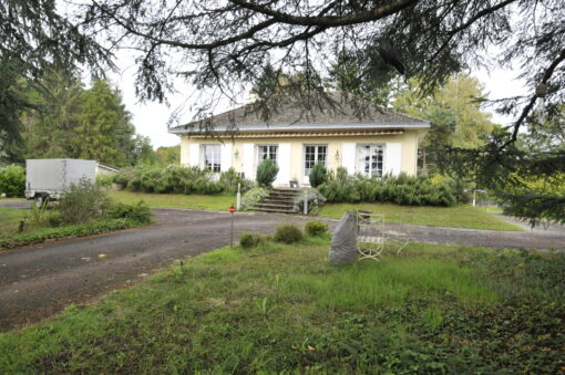 Maison avec Sous sol sur Feytiat sur Grand Terrain – Image 4