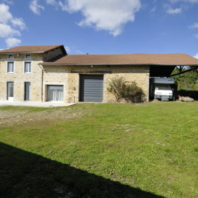 Propriété en Pierre avec Dépendances sur St paul