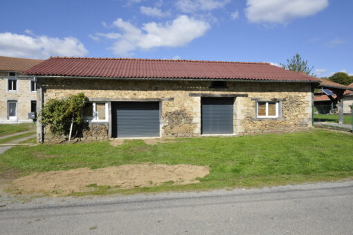 Propriété en Pierre avec Dépendances sur St paul – Image 6