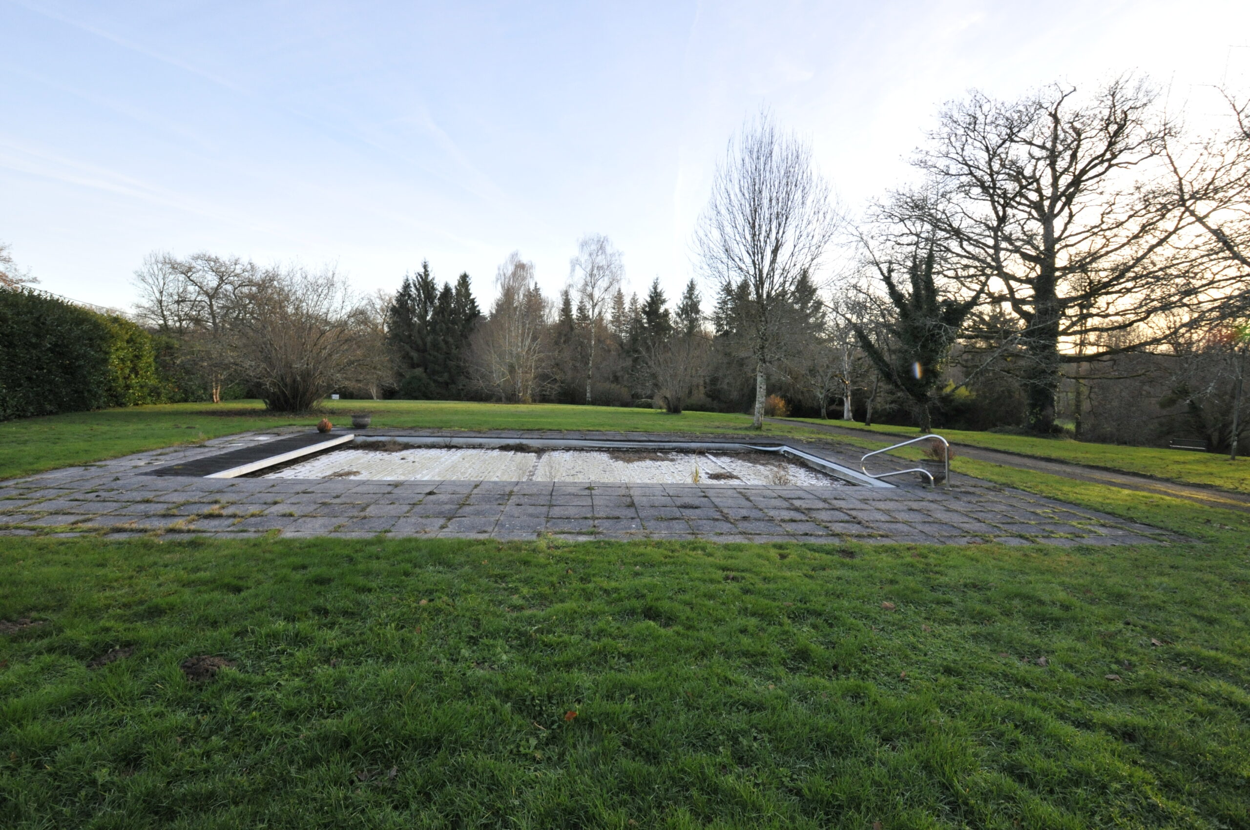 Longère en Pierre sur Grand Terrain proche Pierre Buffière – Image 21