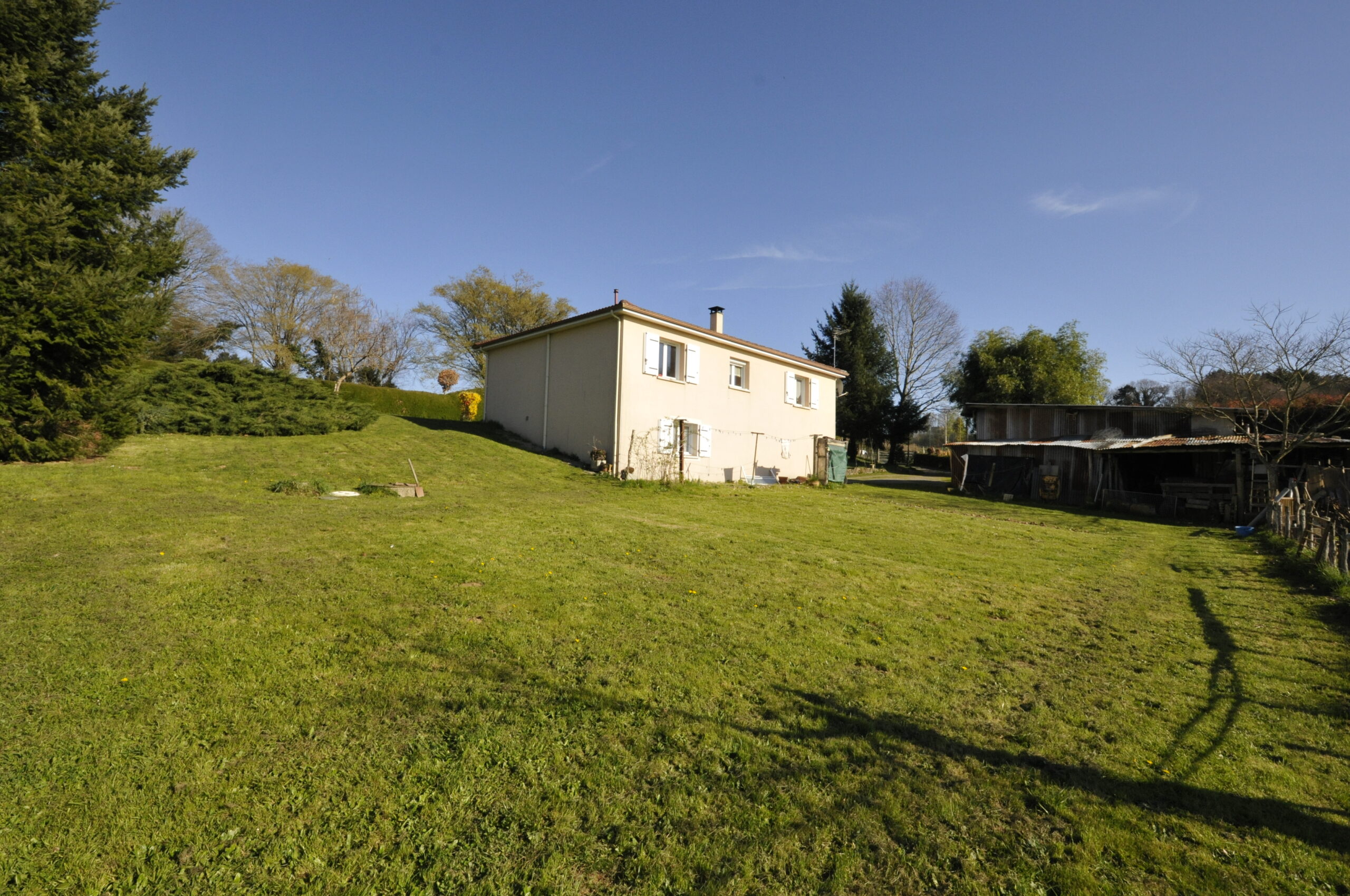 Maison de 2007 sur grand terrain dans secteur au calme 25 min de Limoges – Image 16