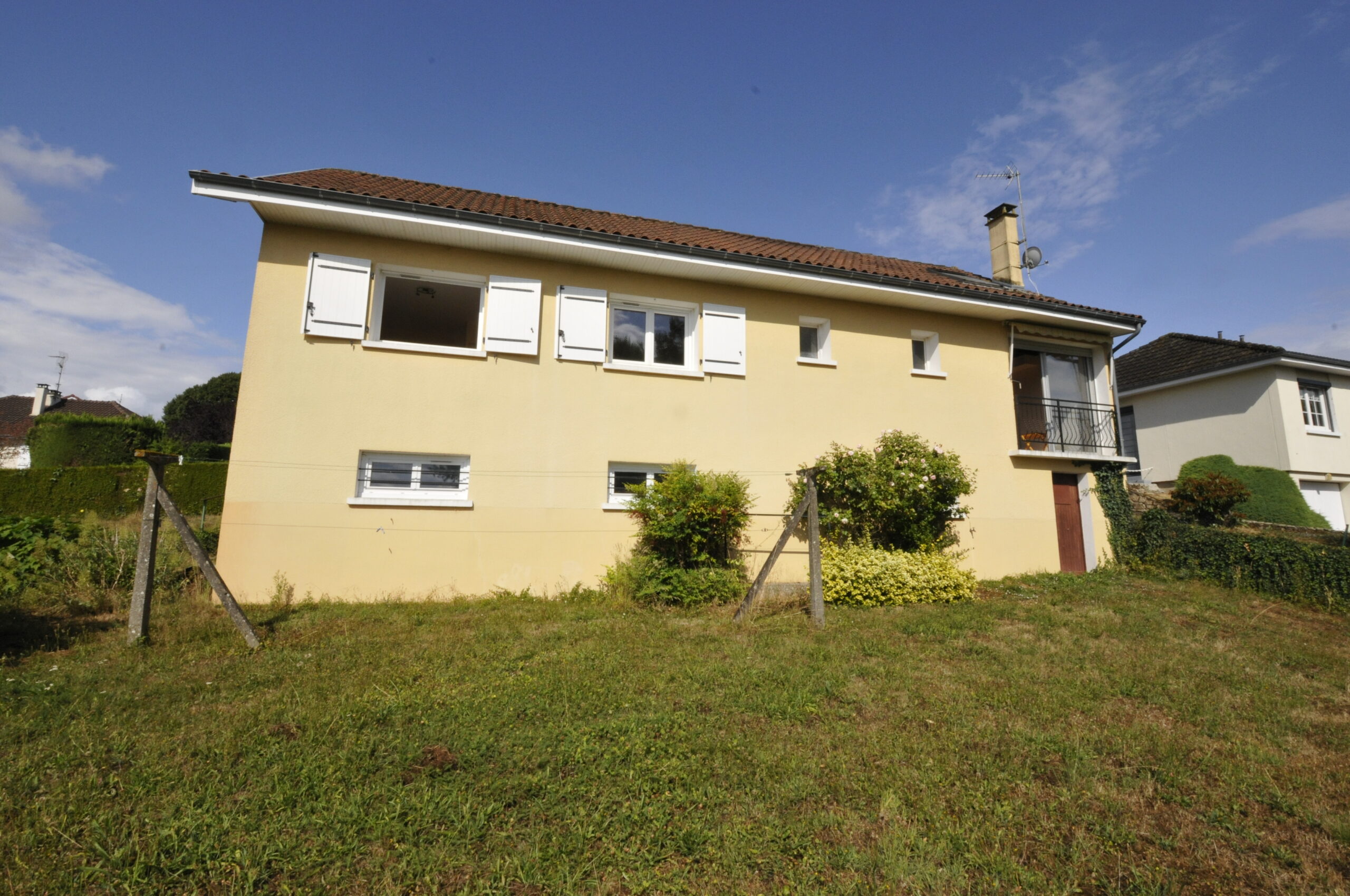 Maison à Louer 115 m² habitable Condat Sur Vienne, au calme – Image 7