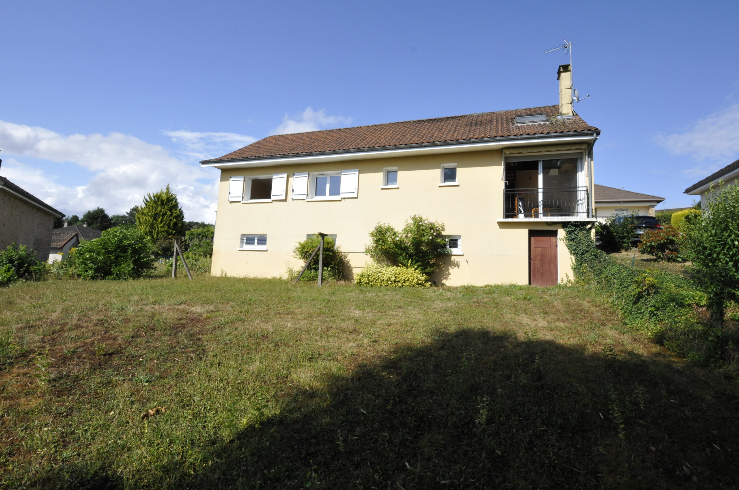 Maison à Louer 115 m² habitable Condat Sur Vienne, au calme – Image 10