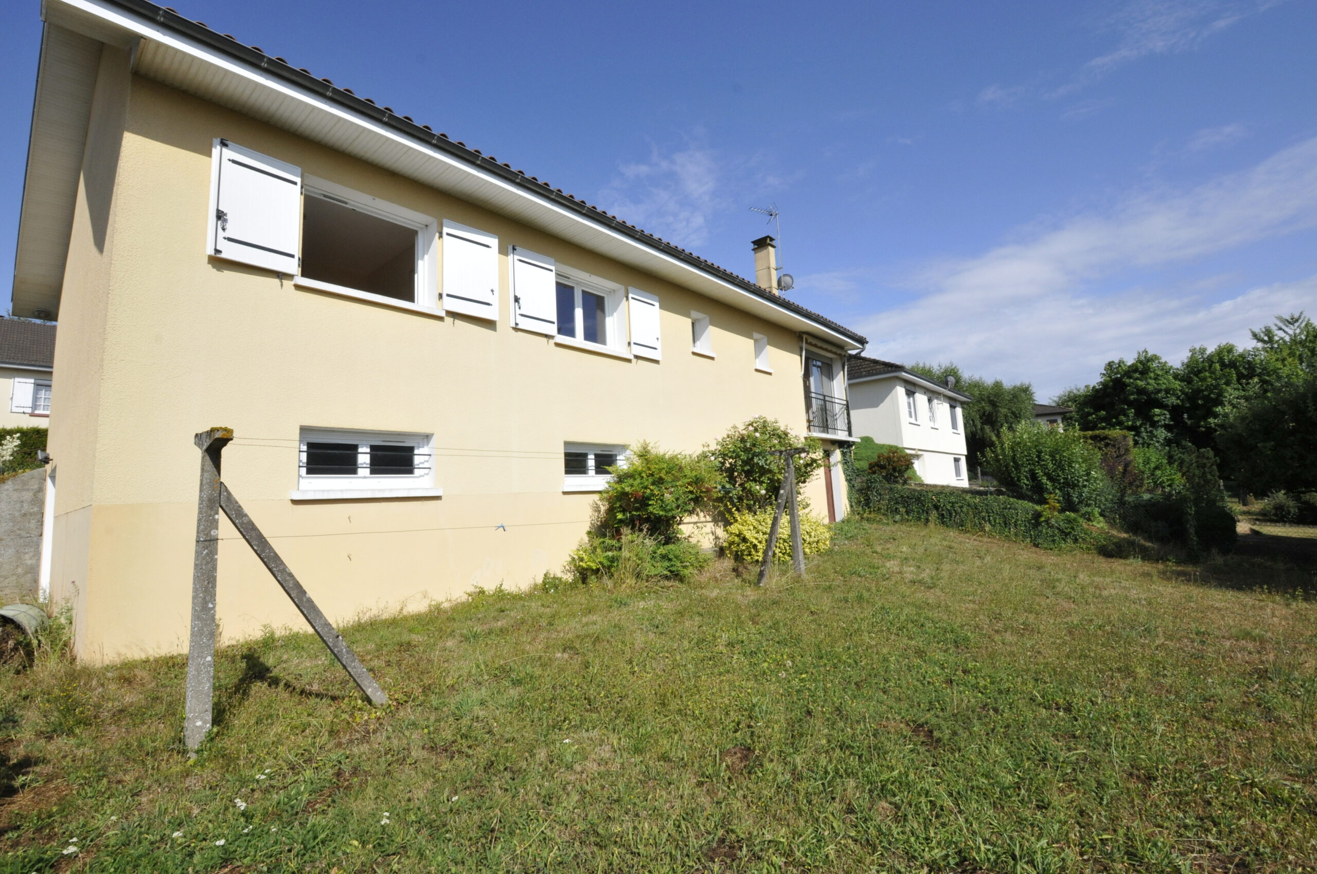 Maison à Louer 115 m² habitable Condat Sur Vienne, au calme – Image 11