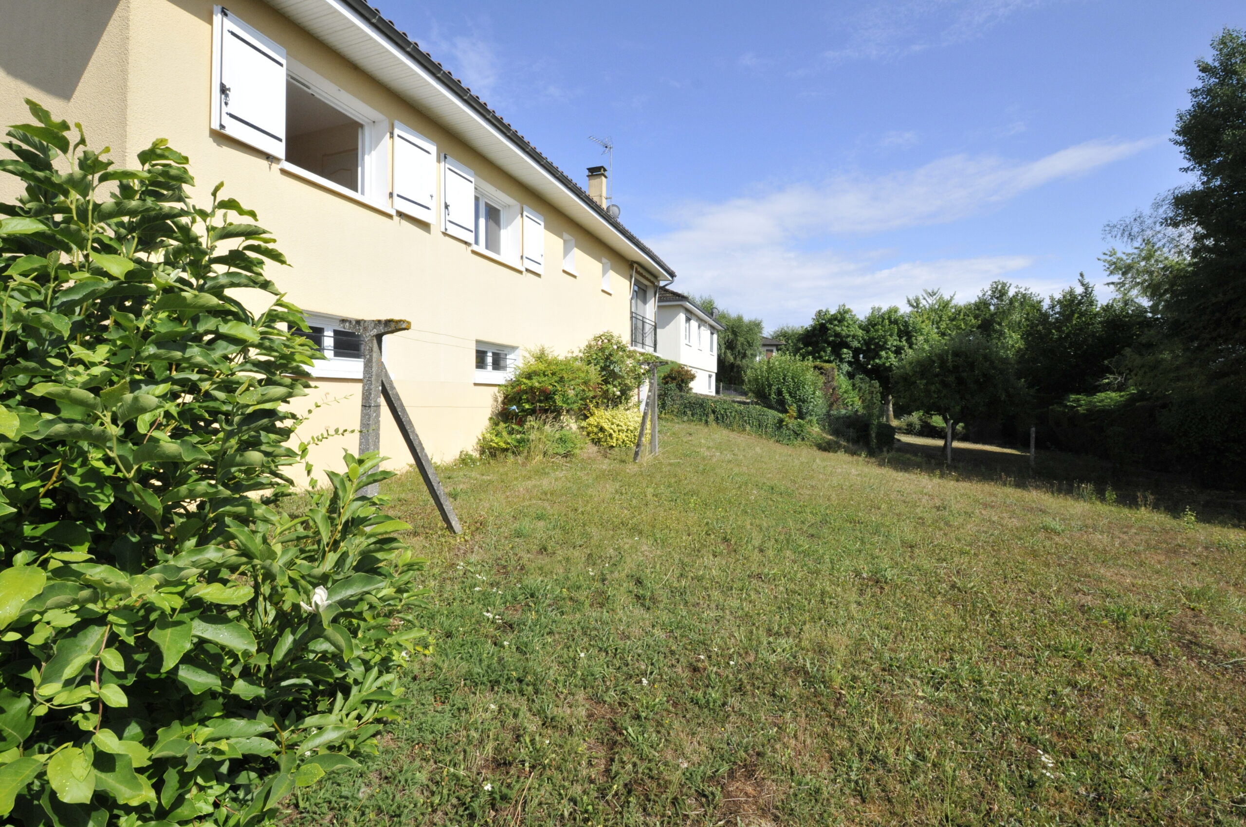 Maison à Louer 115 m² habitable Condat Sur Vienne, au calme – Image 12