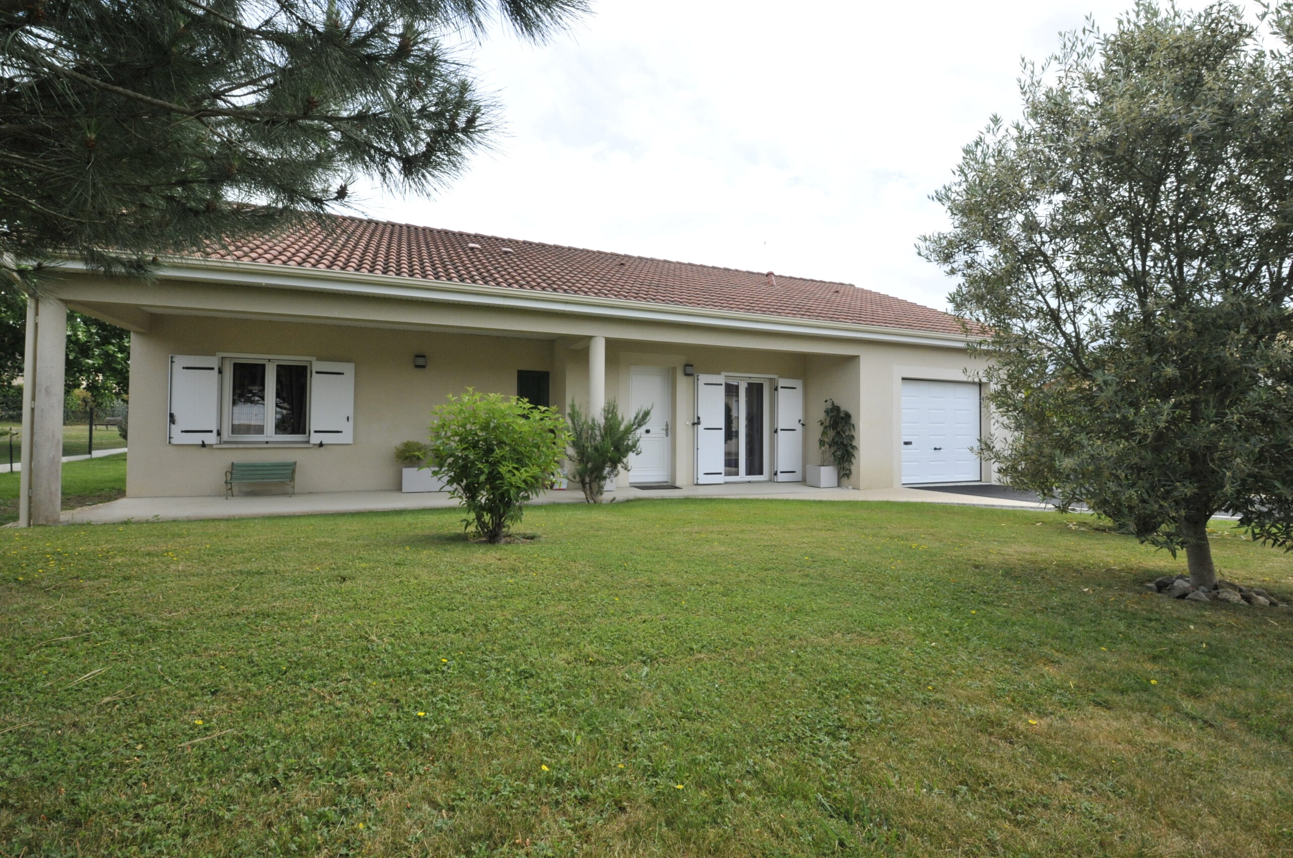 Maison de plain pieds de 96m² construite en 2009 sur Boisseuil sur terrain de 866m² – Image 4