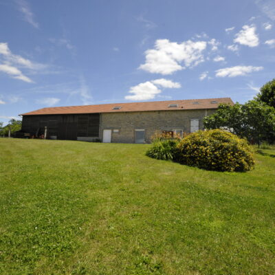Magnifique propriété sur 3,18 hectares de terrain à SAINT HILAIRE BONNEVAL