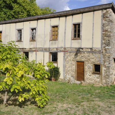 Maison avec jardin de type 2 dans le bourg de Magnac Bourg
