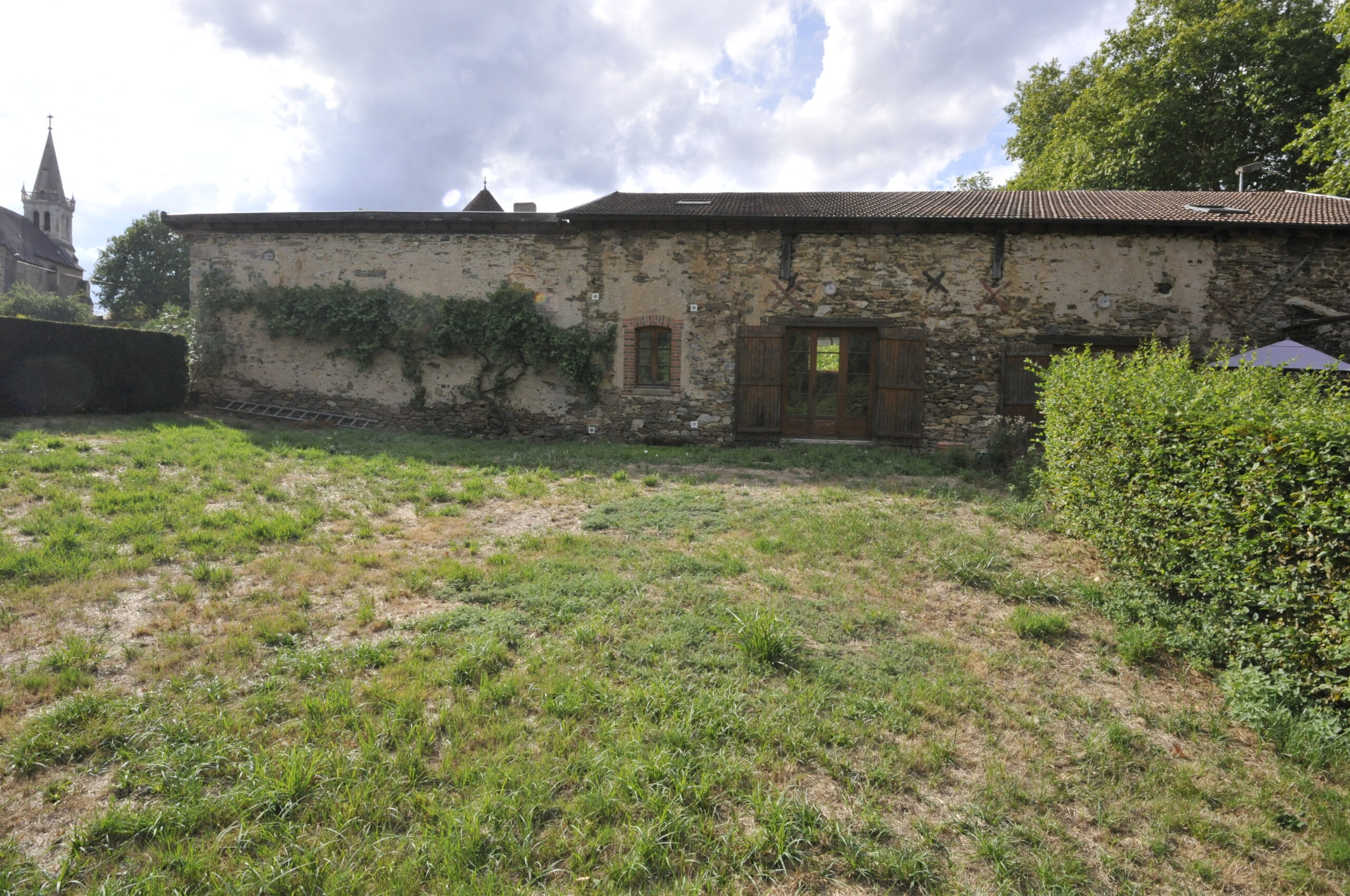 Maison avec jardin de type 2 dans le bourg de Magnac Bourg – Image 15