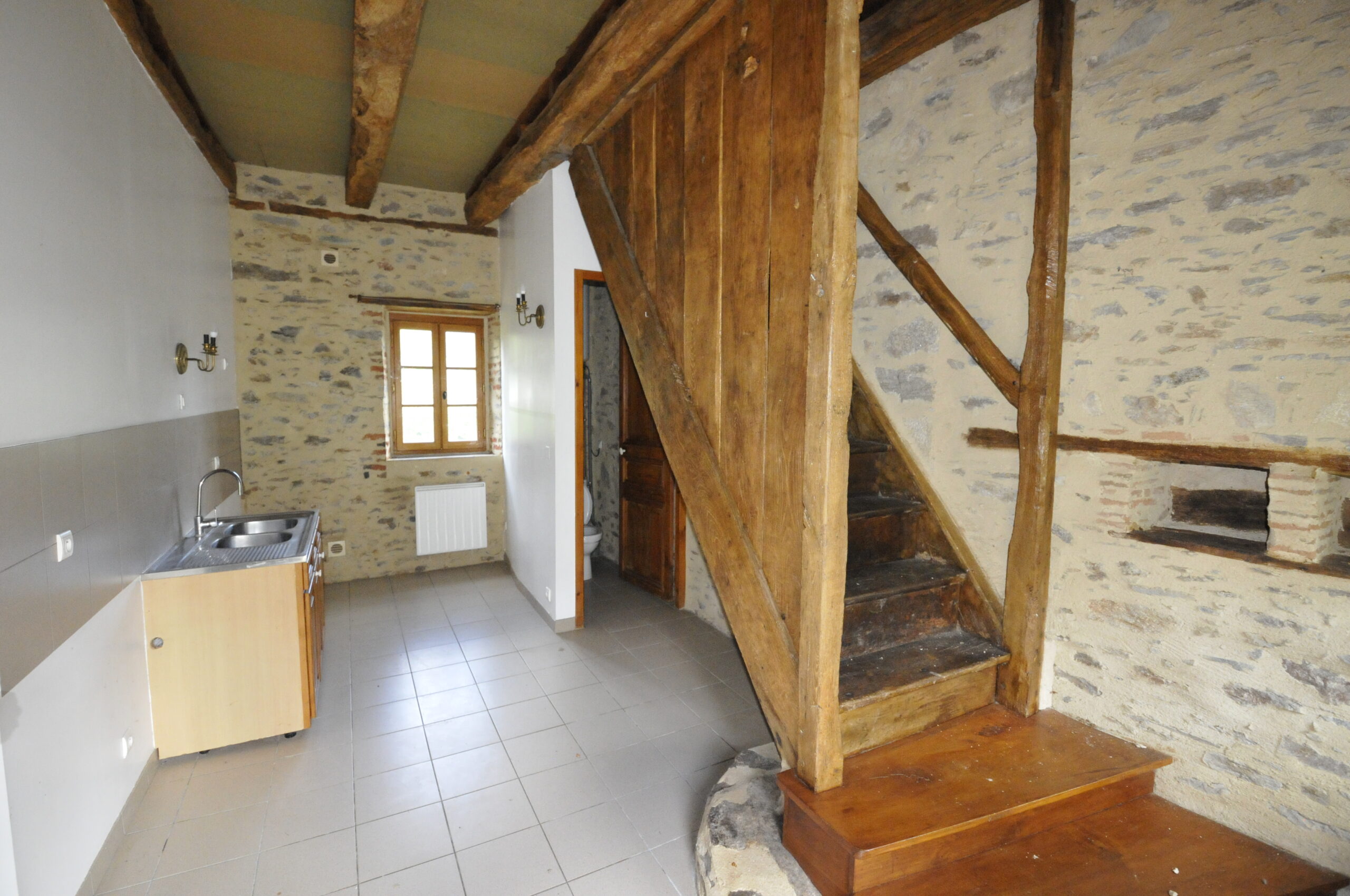 Maison avec jardin de type 2 dans le bourg de Magnac Bourg – Image 3