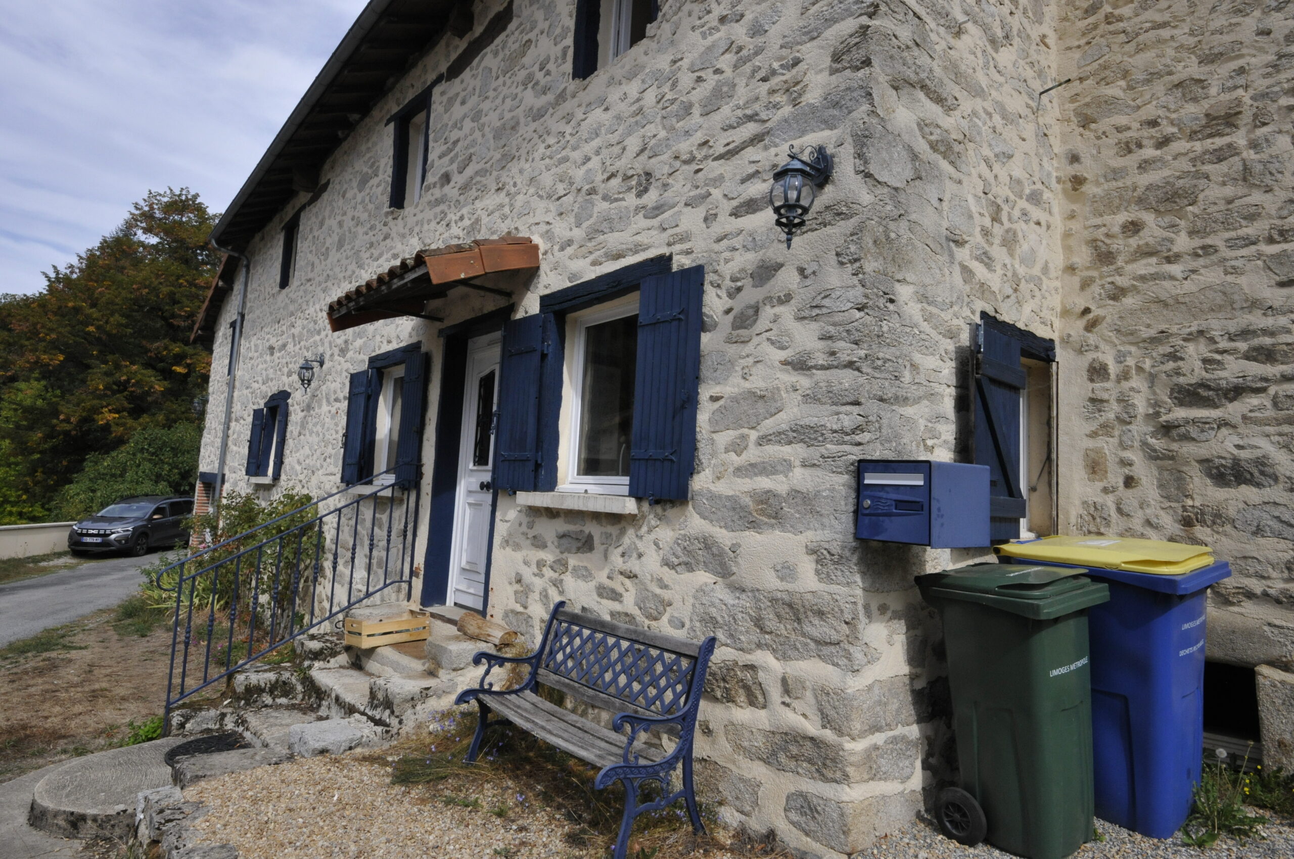 Magnifique Maison en Pierre de 157m2 à FEYTIAT. – Image 13