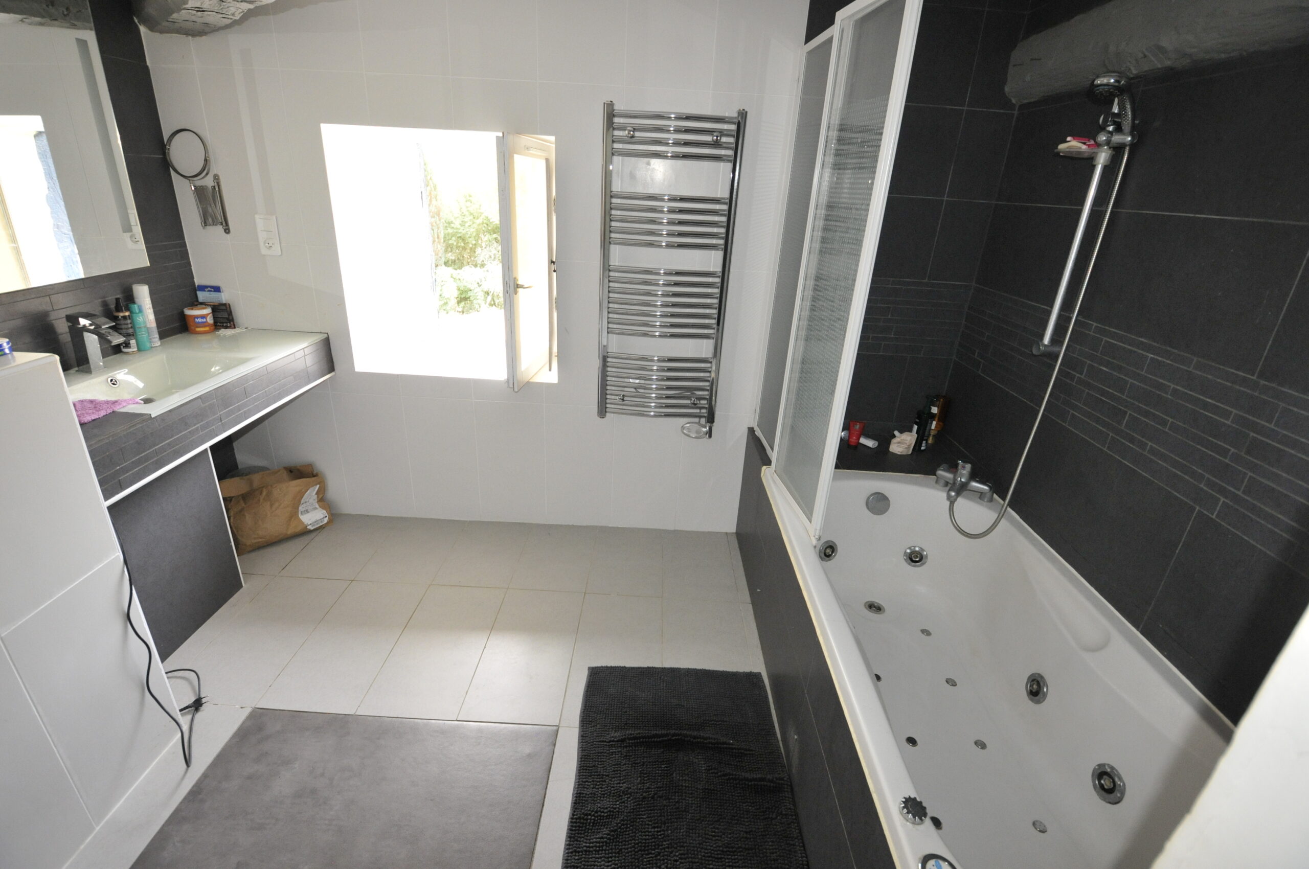 Magnifique Maison en Pierre de 157m2 à FEYTIAT. – Image 25