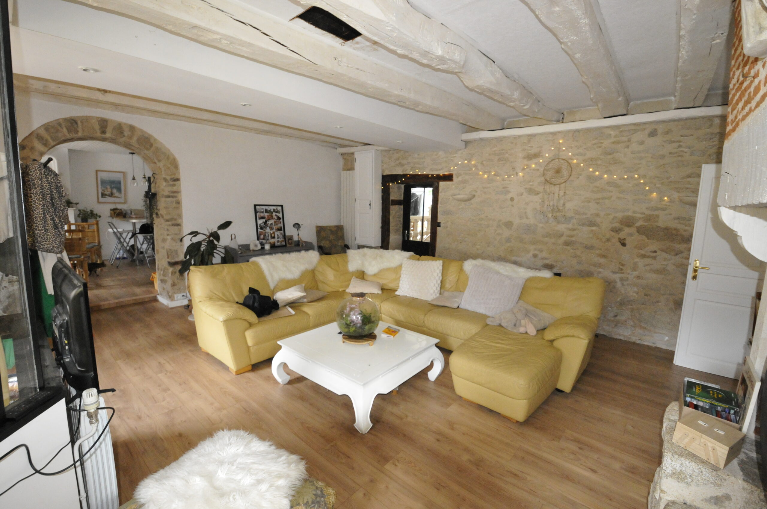 Magnifique Maison en Pierre de 157m2 à FEYTIAT. – Image 33