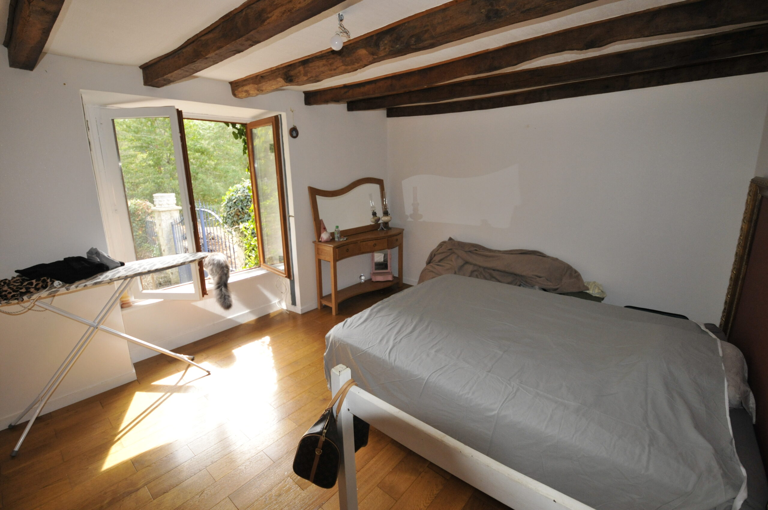 Magnifique Maison en Pierre de 157m2 à FEYTIAT. – Image 48